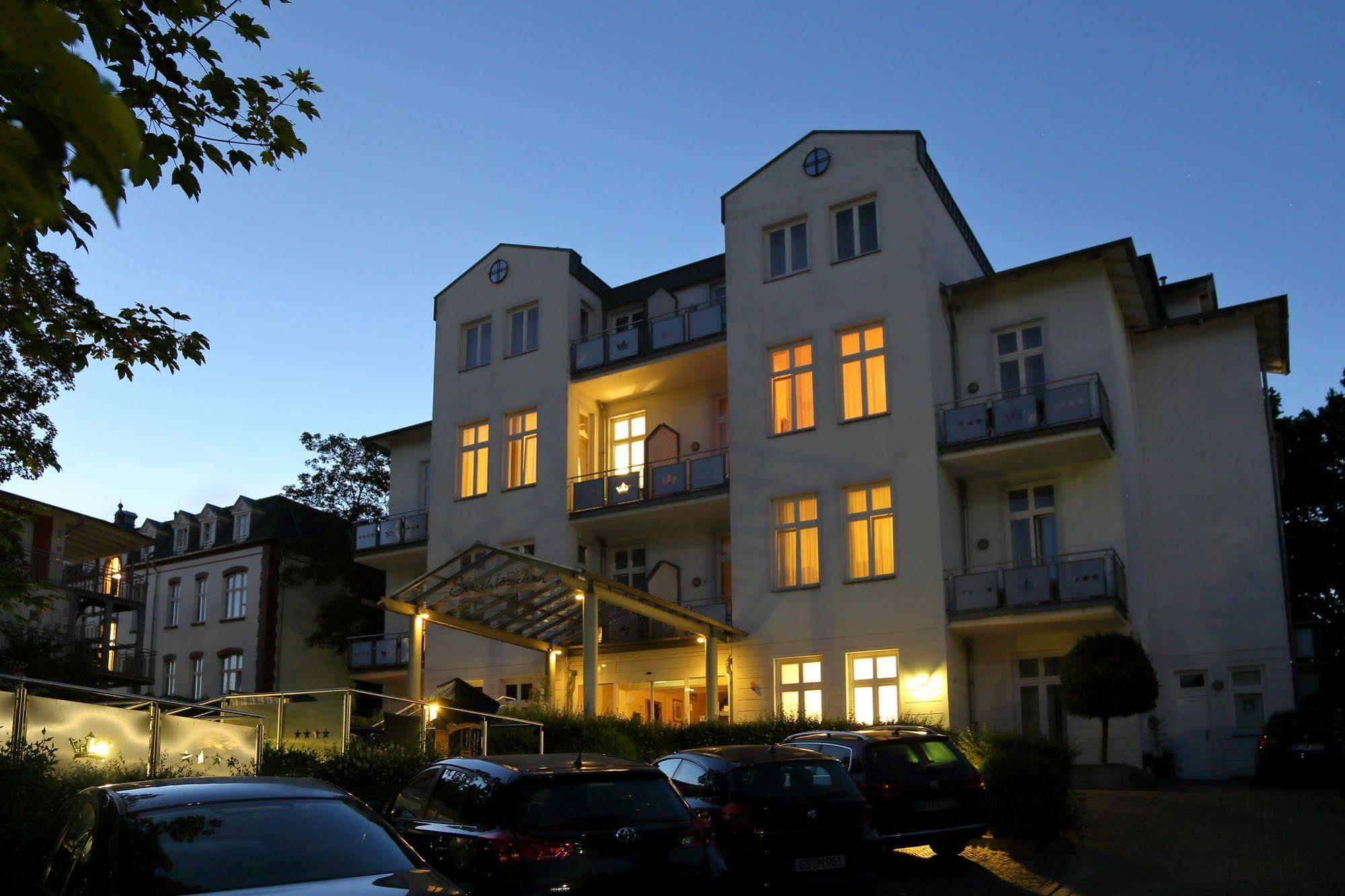 Aparthotel Seeschloesschen Цинновиц Экстерьер фото